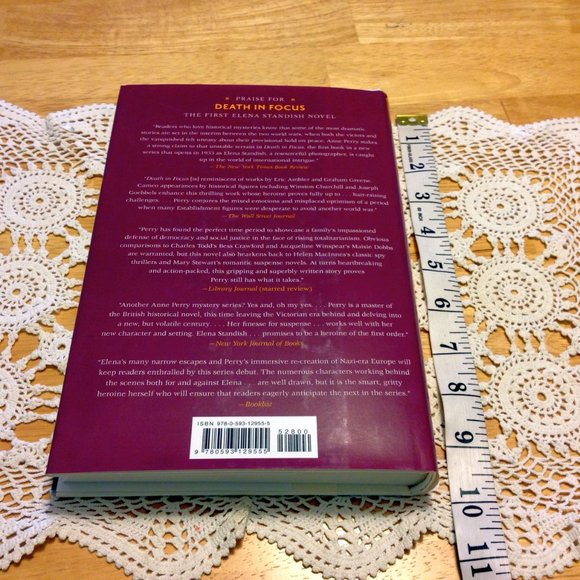 Anne Perry, A question of betrayal - Picture 2 of 7